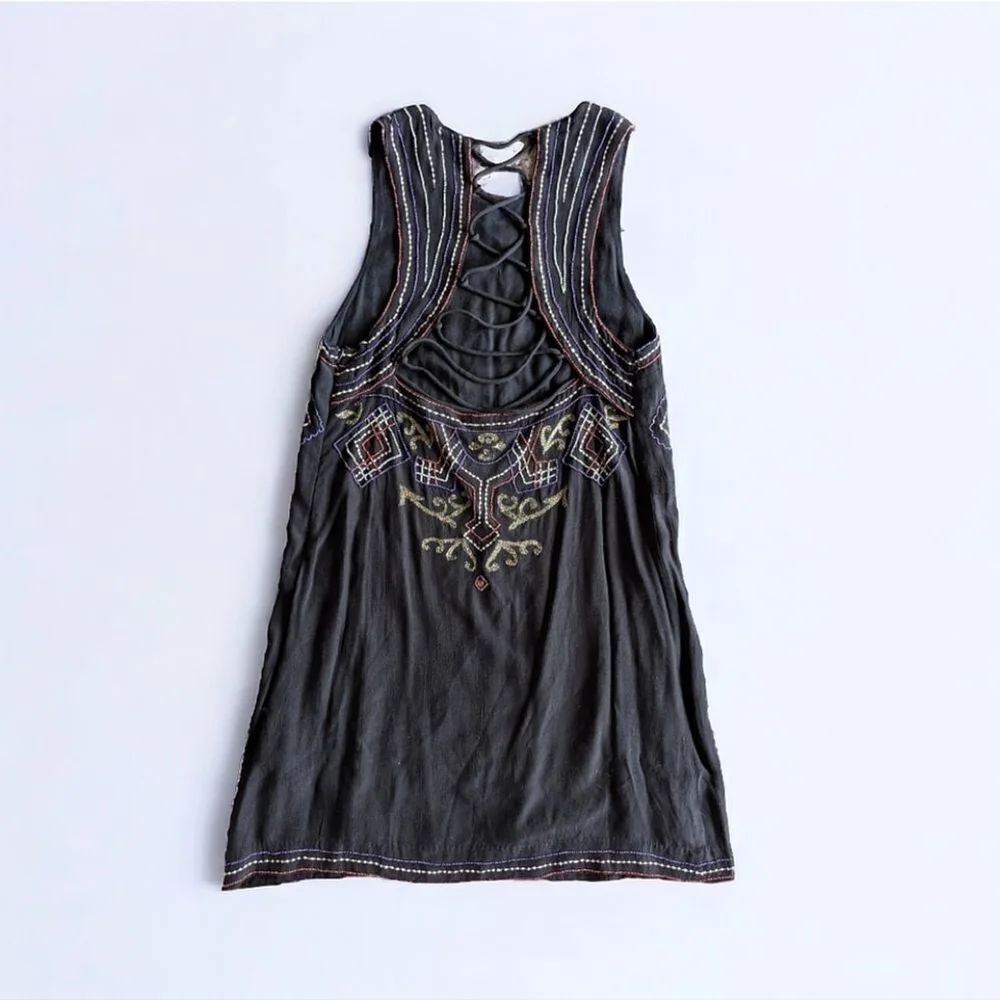 Free People Beaded Black Mandala Sleeveless Mini Dress Lace Up Back Womens Sz 2